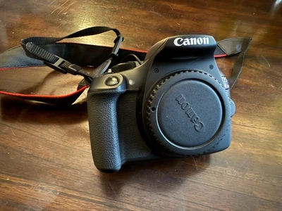 Canon EOS Mirrorless Camera Black   3 Lens Kit, NEW, with accessories  - Image 1 of 4