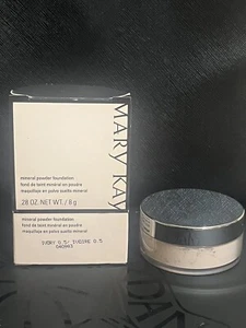 Mary Kay Mineral Powder Foundation - Ivory 0.5 - Picture 1 of 5