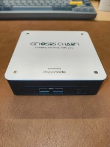 Asus NUC mini pc Intel i5 11th gen 64GB RAM ddr4 4TB Nvme - Dappnode Gnosis chai - Picture 1 of 3