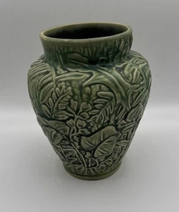 Weller Art Pottery Vase, Marked, Matte Green Glaze w/ Fern Pattern, Vintage - Picture 1 of 7