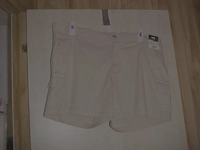 NUEVO CON ETIQUETAS LEE Cargo Short 20 M Tostado (Oxford Tan) Cintura tiro medio 40" 16" largo Entrepierna 6" Foto 1 de 4