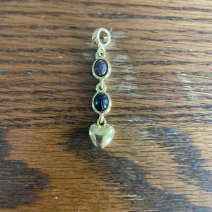 Nolan Miller Gold Tone Scarab And Heart Pendent 7250 - Picture 1 of 4