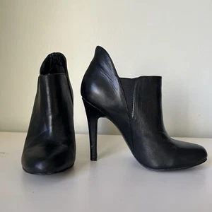 BCBGeneration Women’s Black Leather Booties 6.5 M Heeled Ankle Boots FIGAROH - Picture 1 of 20