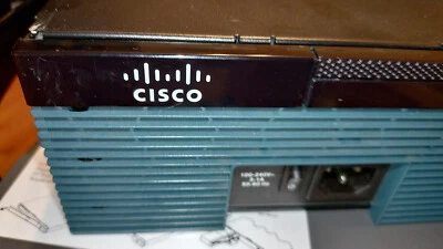 {Cisco} 2911/K9 V07 Router - Image 1 of 4