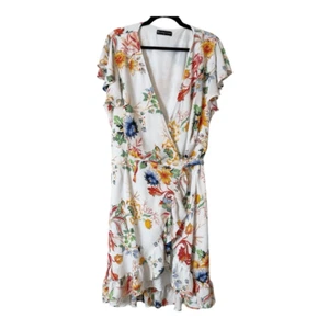Fashion To Figure Women’s Bird/Floral Print Ruffle Full Wrap Dress Size 2 - Picture 1 of 11