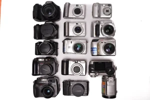 Lot of 14 cameras Canon Sony Olympus Samsung Nikon - Picture 1 of 2
