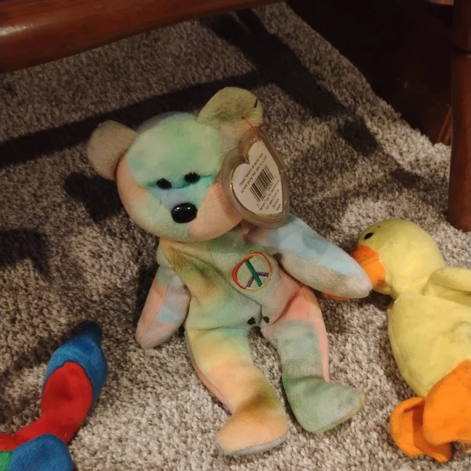 Ty Beanie Baby: Peace Bear 1996 - Multicolor en perfecto estado con errores de etiqueta Foto 1 de 4