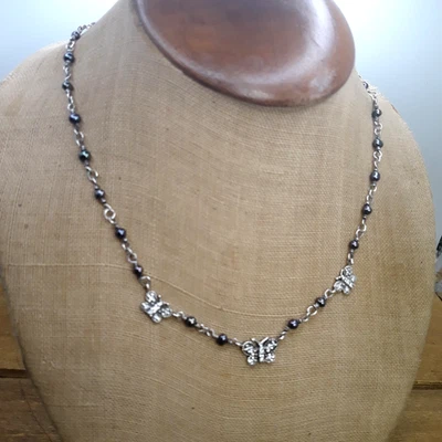 Ross Simons Diamante y Perla de Tahití Ester. Collar con dije de mariposa de plata 16" Foto 1 de 4