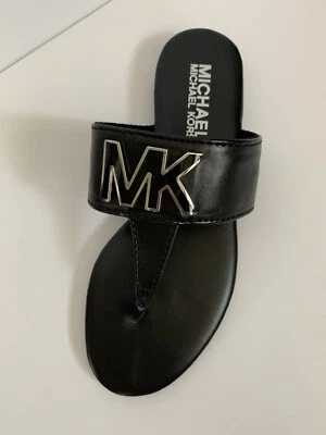 NUEVO MICHAEL Kors Niñas Demi Becca Sandalias Tanga Chanclas Negras talla 1 Foto 1 de 3