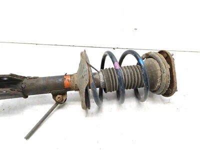 TOYOTA Avensis T25 2.0 D4D 2004 Break Amortisseur avant Gauche Bobine Ressort - Photo 1/4