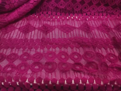 Ropa para ocasiones especiales círculo y rayas de tela de encaje a rayas Margenta  Foto 1 de 3