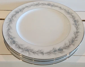 4 STYLE HOUSE FINE CHINA DUCHESS DINNER PLATES 10.5 INCHES - Picture 1 of 8