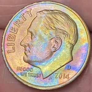 2014-D Roosevelt Dime Beautiful Brilliant Gold/Rainbow Toned Coin #1 - Picture 1 of 10