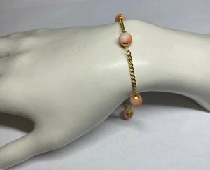 14 Karat Yellow Gold Genuine 7mm Pink Coral Beads 8" Curb Link Bracelet - Picture 1 of 4