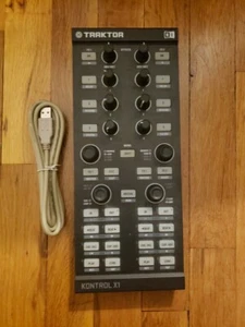 Native Instruments Traktor Kontrol X1 MK1 Controller USB - Bild 1 von 1