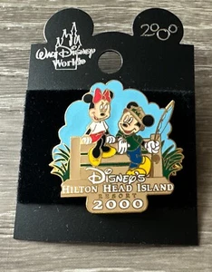 Disney's Hilton Head Island Resort 2000 Disney Pin Mickey Mouse Fishing  - Picture 1 of 2