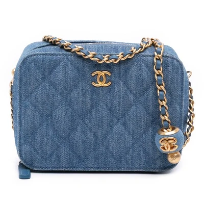 Bolsa tiracolo autêntica Chanel acolchoada pérola esmagamento câmera tecido denim azul - Imagem 1 de 4