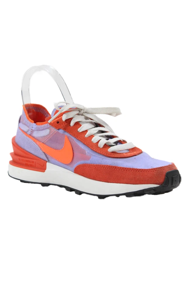 Tenis deportivos Nike para mujer de malla transparente con detalle de panel de gamuza púrpura talla 8 Foto 1 de 4