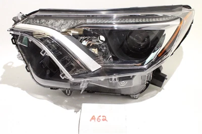 Nuevo OEM Genuino Faro Faro Luz Lámpara Toyota 2016-2018 Rav 4 Chip Mount LH Foto 1 de 4