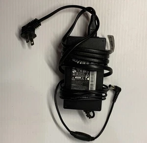 Neu Original Samsung HW-F350/HW-F355/HW-FM35 Soundbar BN44-00639A 24V Netzteil - Bild 1 von 4