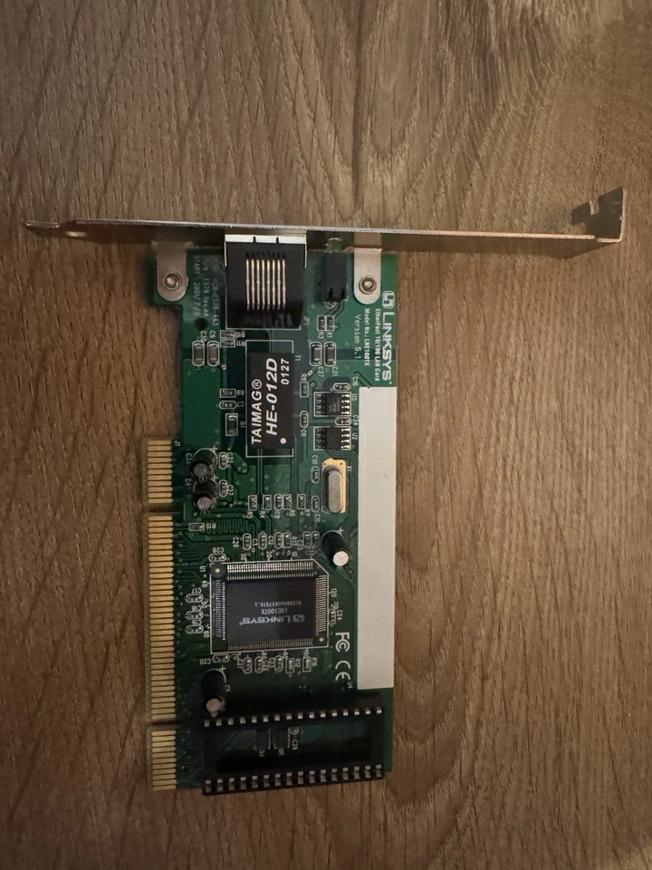 LinkSys LNE100TX EtherFast 10/100 Ethernet LAN Network Adapter Card - PCI v5.1 - Image 1 of 1