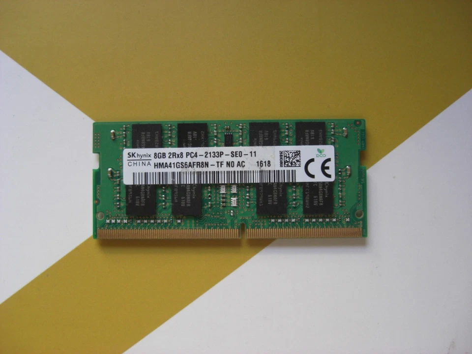 MODULO RAM MEMORIA SK HYNIX DDR4 8 GB 2Rx8 - PC4- 2133P -SE0-11 1618 SPED GRATIS - Immagine 1 di 1