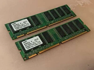 Samsung 256 MB (2x 128 MB) M366S1723FTS-C7A PC-133 133 MHz SDRAM DIMM CL3 3.3V - Bild 1 von 4