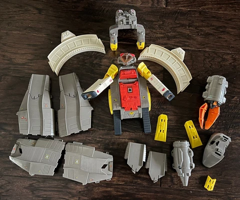 Transformers G1 OMEGA SUPREME Vintage Hasbro Toy Box 1985 W/ Many Parts Cover