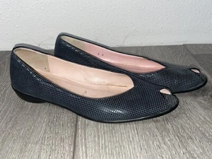 Amalfi Charcoal Gray Tonal Peep Toe Shoes Womens Size 6 B Slip On Flats - Picture 1 of 7