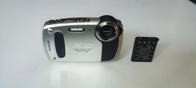 Fujifilm Finepix XP50  14.0MP 5x Zoom Waterproof Camera Tested (Working  - Image 1 of 4