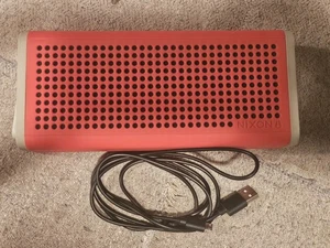 Nixon tragbarer The Blaster Bluetooth Lautsprecher pink hellbraun mit Kabel getestet funktioniert gebraucht, in einwandfreiem Zustand - Bild 1 von 9