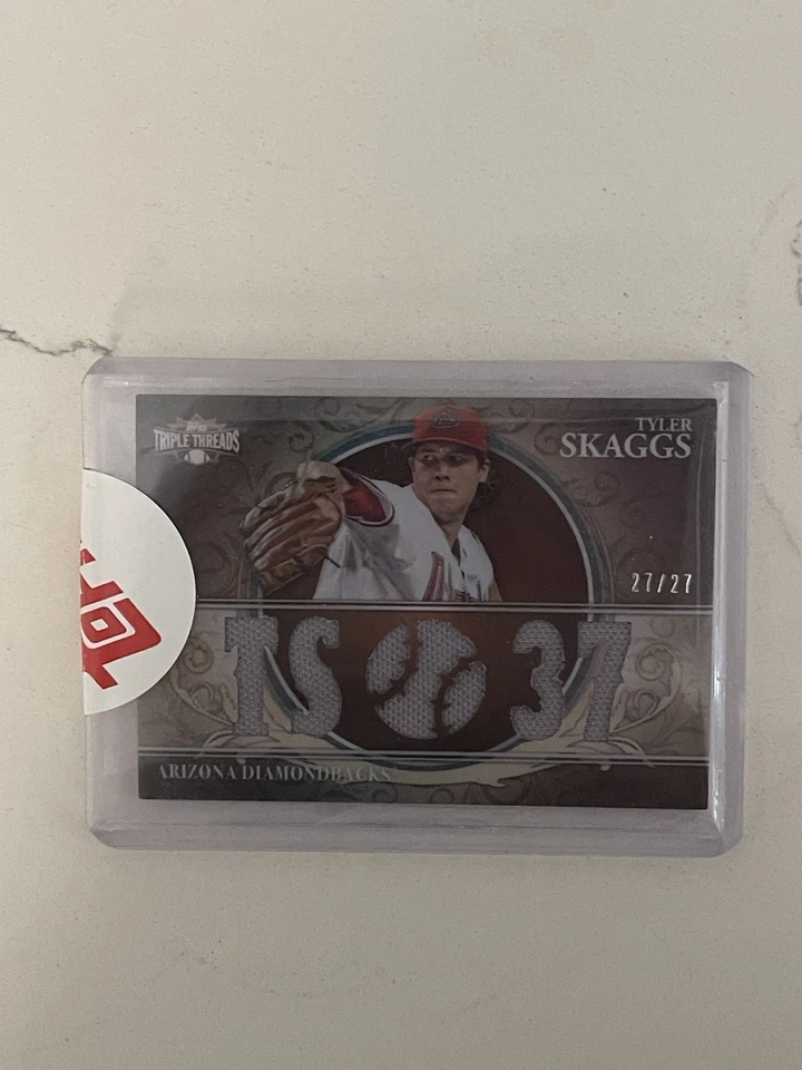 Parche reliquia Tyler Skaggs 27/27 triple hilo TS Ball 37 #TTR-TS2 Diamondbacks Foto 1 de 2