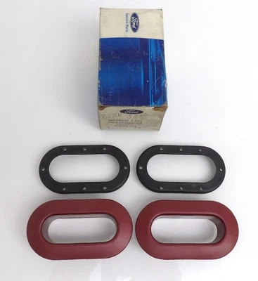 1974-1978 Ford Torino LTD II Thunderbird Montego NOS RED FRONT SEAT BELT SHIELDS - Image 1 of 4