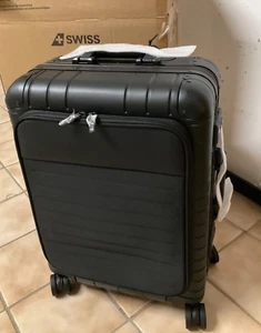 Swiss Lufthansa Aluminium Collection schwarz/rot Frontpocket Cabin S NEU - Bild 1 von 11