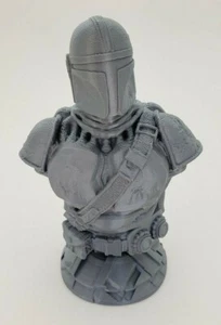 Plástico PLA modelo de busto mandaloriano de 6,5" impreso en 3D - Imagen 1 de 14
