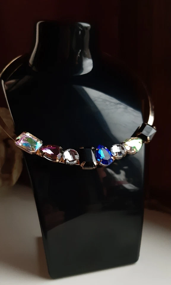 Statement Halsreif mit Funkelnden Strass°. - Bild 1 von 4