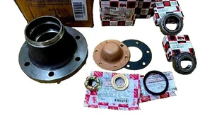 Hub Kit Front Wheel for MAHINDRA 5500 6000 6500 5530 6030 6530 5555-007500051C1 - Picture 1 of 7