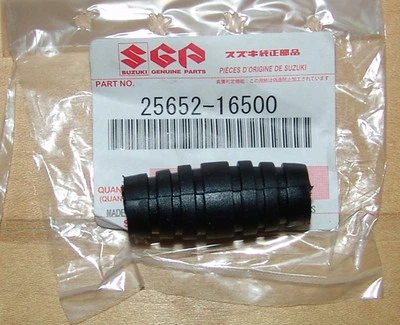 SUZUKI GEAR SHIFTER RUBBER GT750 MT50 T125 T250 T350 T500 TS50 TS125 25652-03201 - Image 1 of 2