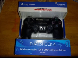 SEALED Playstation 4 Dualshock Gamestop edition Manager's Show 2018 Indianapolis - Picture 1 of 3