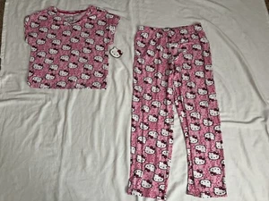 NEW HELLO KITTY PAJAMA SET BUTTON DOWN TOP & PANTS ELASTIC WAIST SIZE MEDIUM - Picture 1 of 13