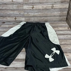 Under Armour pantaloncino basket bianco e nero logo uomo taglia media - Foto 1 di 6
