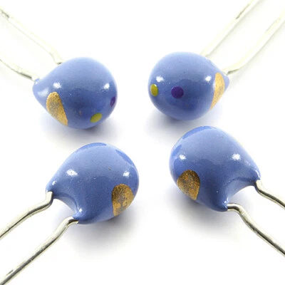 [200pcs] EL0304RA-4R7K Coil 4.7uH 300mA R=2.5mm R2.5 - Bild 1 von 2