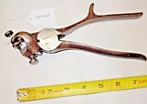 Juego de sierras, vintage B.MFG ASSOC. Setter de dientes de sierra de mano para carpintero - Imagen 1 de 7