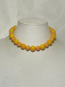 COLLAR DE PERLAS DE VIDRIO RECUBIERTO OPACO NARANJA MELOCOTÓN GRUESO NIÑA MODERNA CYNTHIA LYNN - Imagen 1 de 1