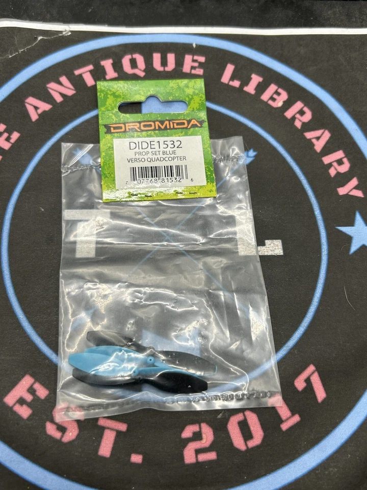 Dromida. DIDE1532 Propeller Set Blue Verso Quadcopter - Image 1 of 1
