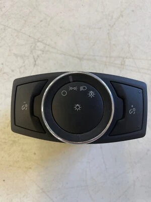 23 24 25 2023 2024 2025 Ford F250 F350 F-250 F-350 Interruptor FARO FARO Foto 1 de 4