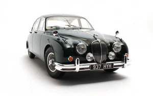 12ART AFD1001052 Jaguar MK II British Racing Green  60pcs limited  1/12 - Foto 1 di 1