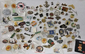 100+ Anstecknadeln Posten Hut Krawatte Anstecknadeln Trödel Schublade Vintage verschiedene PinBack - Bild 1 von 16