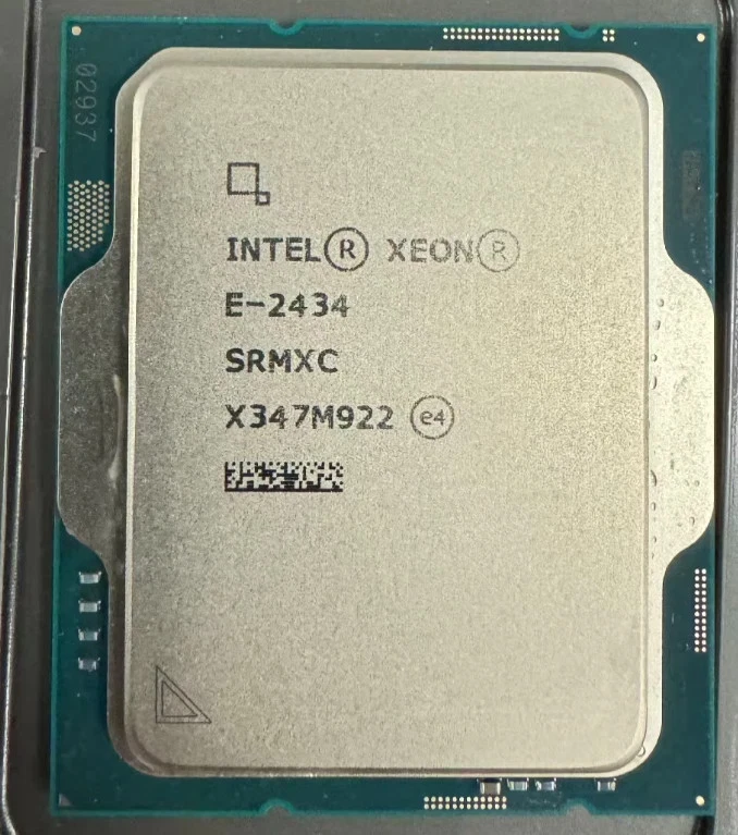 Intel Xeon E-2434 Processor 4 Core 8 Threads 3.4GHz-5.0GHz TDP-55W LGA-1700 DDR5 - Image 1 of 1