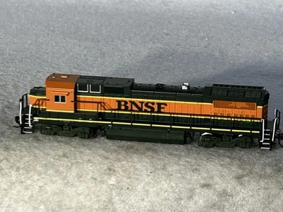 Gorgeous Atlas BNSF RR Dash-8-40B DCC Ready Locomotive N Gauge - Image 1 of 4